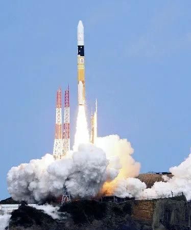 日本的探测器登陆小行星龙宫，中国的探测器登陆火星，哪个更难？