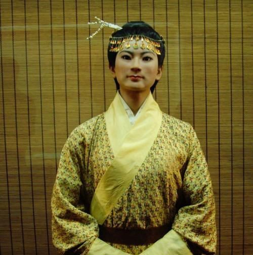 马王堆女尸如何2000年不腐？墓中出土的《道德经》颠覆了道家思想