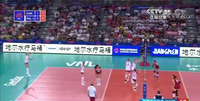 中国女排战胜波兰，中国女排对波兰比分图7