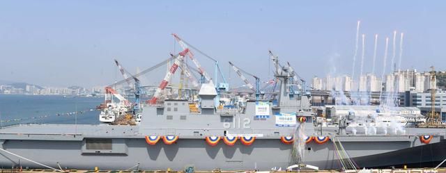 韩国将建准航母，韩国造船技术那么厉害,为什么不造航母呢图1