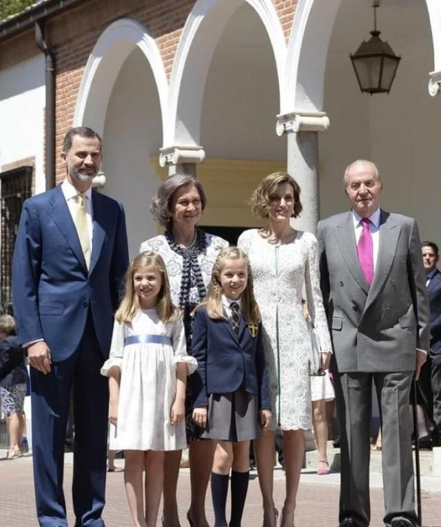 西班牙王室，西班牙为什么要内定一个16岁的小女孩当女王呢图4