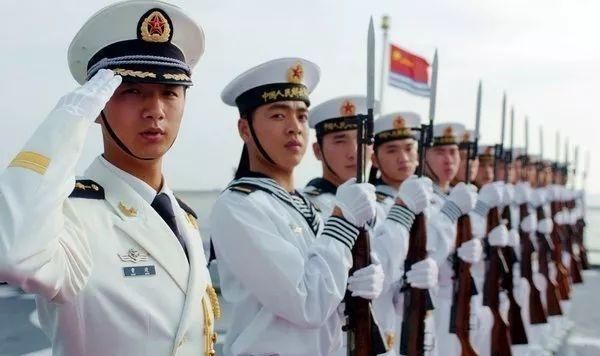 中国人民海军成立70周年纪念，60多国海军舰艇参加海上阅兵中国国产新航母会亮相吗图8