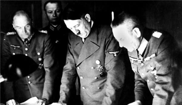 二战莫斯科战役台风行动后，希特勒为何要亲自接任陆军总司令图4