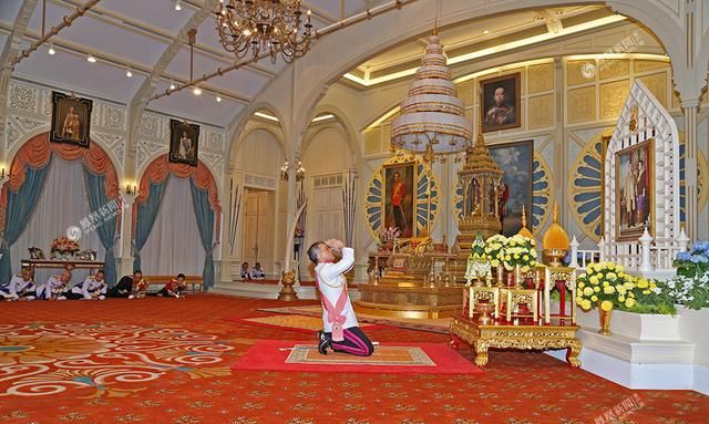 泰国新国王现在怎么样(泰国国王官方最新发布)图31