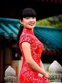 中国旗袍的由来是什么,旗袍的由来和历史多久了图42