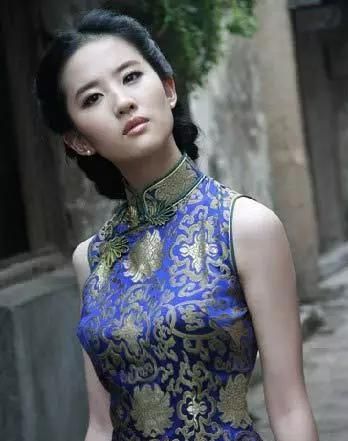 中国旗袍的由来是什么,旗袍的由来和历史多久了图43