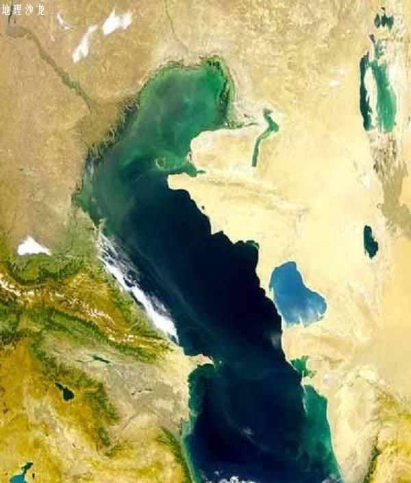 亚洲面积最大湖泊是什么(亚洲最大的湖泊是哪一个)图8