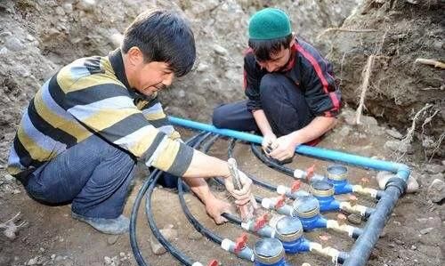 冬天农村地下水管冻住如何处理,农村的地底下水管冻住了怎么办图1