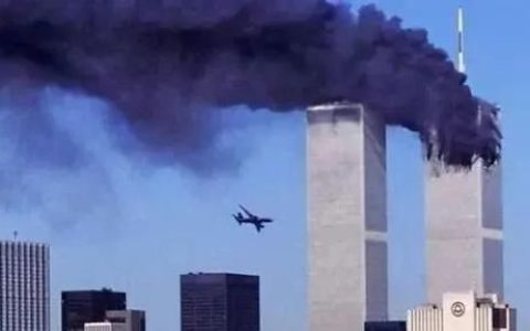 911劫机者为何选择撞上世贸大楼,而没撞击白宫呢