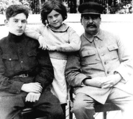 斯大林与赫鲁晓夫两人关系是怎样的图8