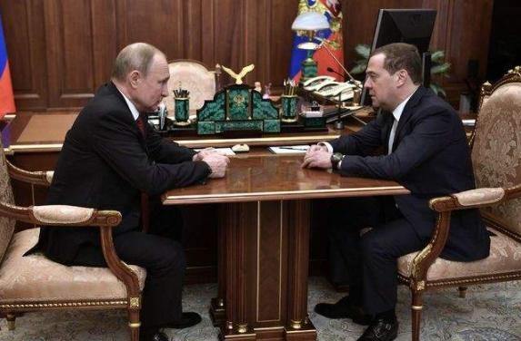 为什么俄罗斯有总理也有总统，区别在哪图3