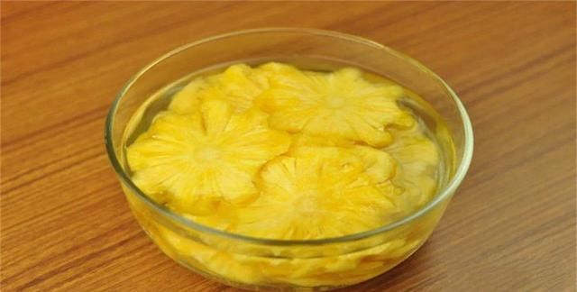 为什么吃菠萝要用盐水泡图11