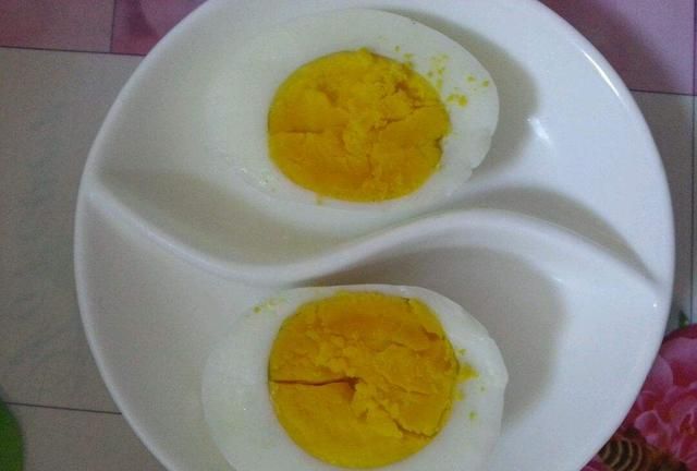 水煮鸡蛋要多久才能吃,水煮鸡蛋减肥正确吃法图8