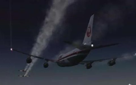 日航客机遭遇ufo的追击,萧山国际机场ufo 机长对话