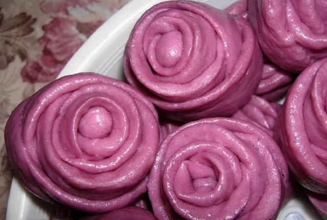 紫薯馒头简单做法(紫薯开花馒头的做法)图2