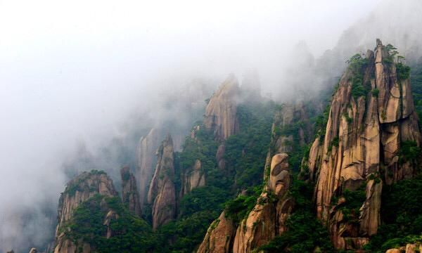 江西适合爬山的地方,江西省内爬山景点图12