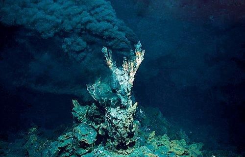 什么是海底黑烟囱(海底的黑烟囱是什么)图2