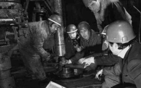 相传苏联当年钻井挖到13000米地狱之门，听到恐怖怪声和看到各种各样的恐怖怪物是真的吗