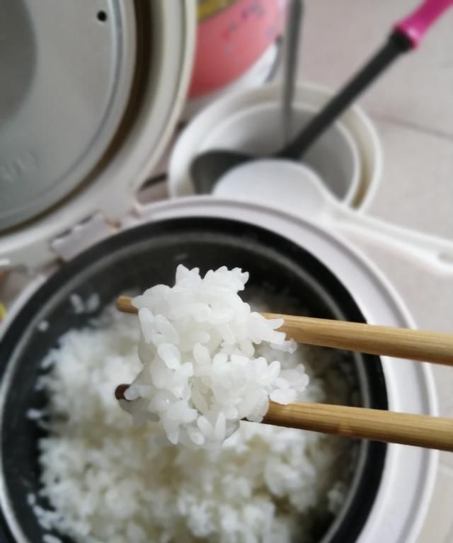 蒸米饭需要提前泡米吗图9