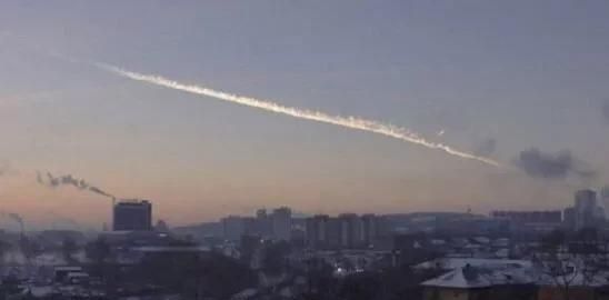2013年俄罗斯陨石被击碎之谜图3