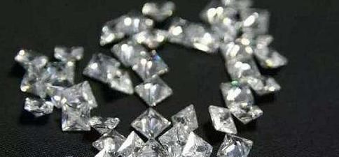 怎么样区分钻石与锆石图2