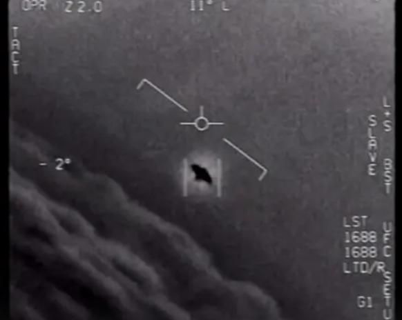 如何看待波兰男子拍到ufo图4