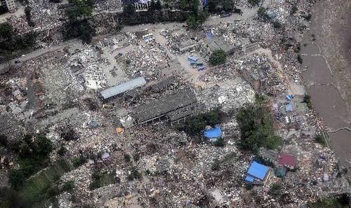 四川汶川特大地震发生在哪一年图5